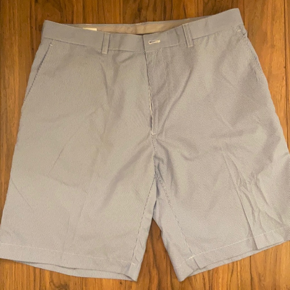 Men’s Size 34 PGA Tour Golf Shorts